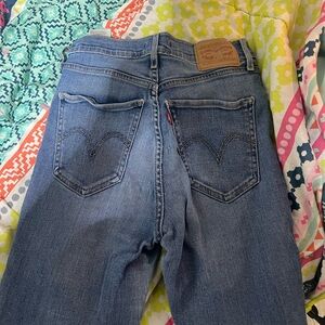 levi skinny jeans size 26